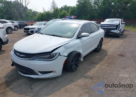 2015 Chrysler 200 S z USA, uszkodzony, nr VIN 1C3CCCDG1FN615637